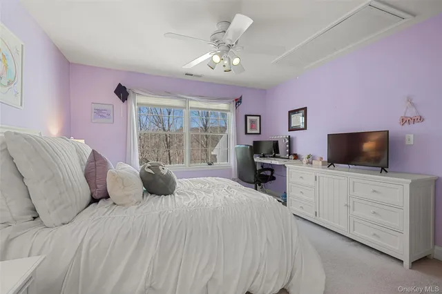 $1,299,000 | 13 Hyatt Lane, Somers, NY 10589