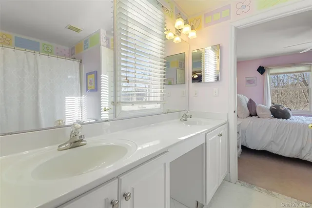 $1,299,000 | 13 Hyatt Lane, Somers, NY 10589