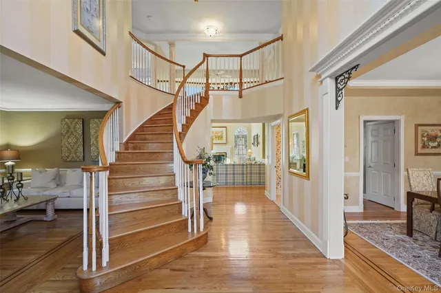 $1,299,000 | 13 Hyatt Lane, Somers, NY 10589