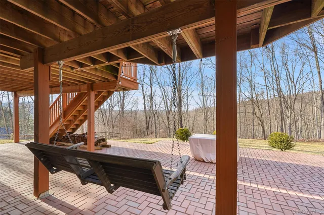 $1,299,000 | 13 Hyatt Lane, Somers, NY 10589