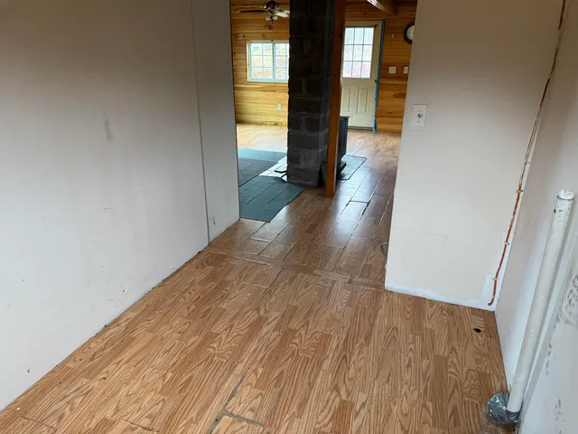 $75,000 | 3 Mcneil Lane, Franklin, ME 04634