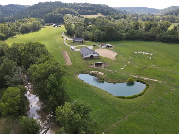 $950,000 | 133 Hoof Print Lane, Greenup, KY 41144