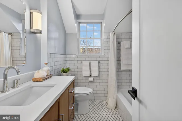 $630,000 | 4315 35th Street South, Arlington, VA 22206