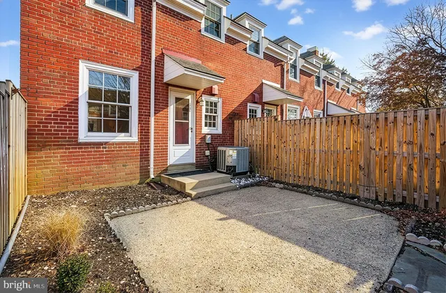 $630,000 | 4315 35th Street South, Arlington, VA 22206