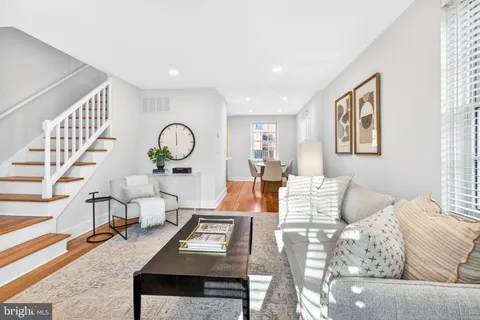 $630,000 | 4315 35th Street South, Arlington, VA 22206