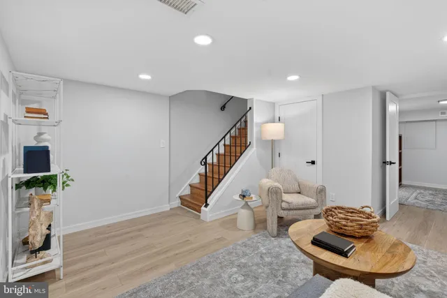 $630,000 | 4315 35th Street South, Arlington, VA 22206