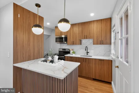 $630,000 | 4315 35th Street South, Arlington, VA 22206