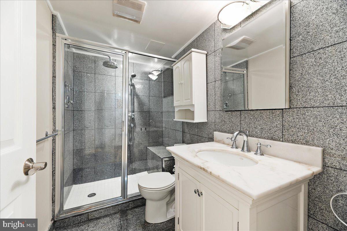 11814 Breton Court, Unit 1A Reston, VA 20191 - Photo 10 of 15