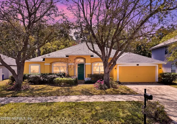 $379,000 | 3933 South Victoria Lakes Drive, Jacksonville, FL 32226