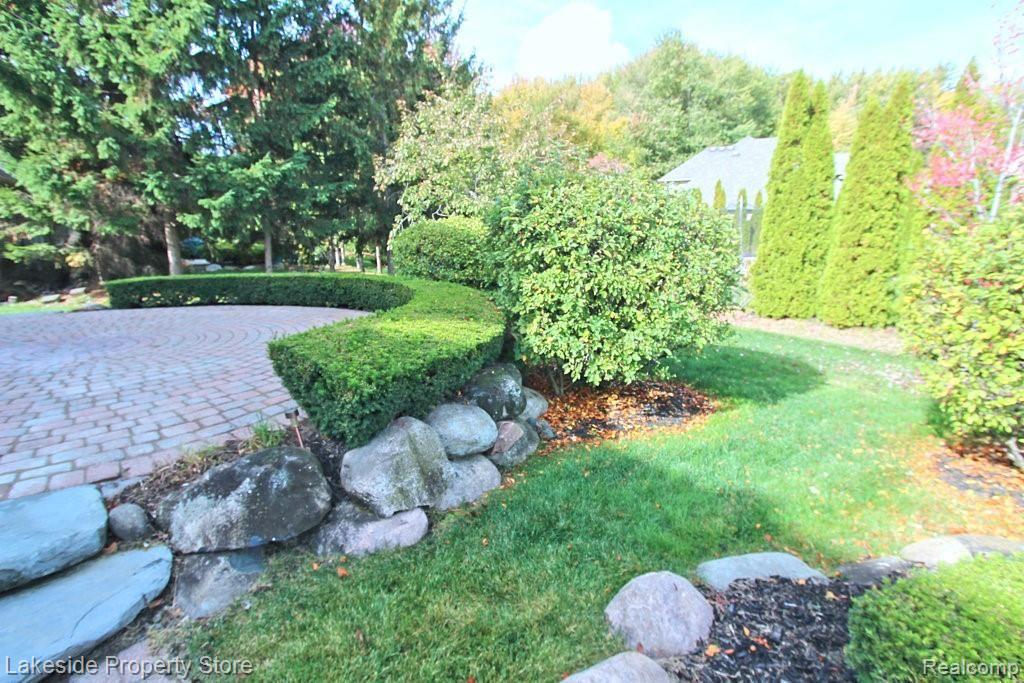 19913 Mapleton Drive Macomb, MI 48044 - Photo 40 of 40