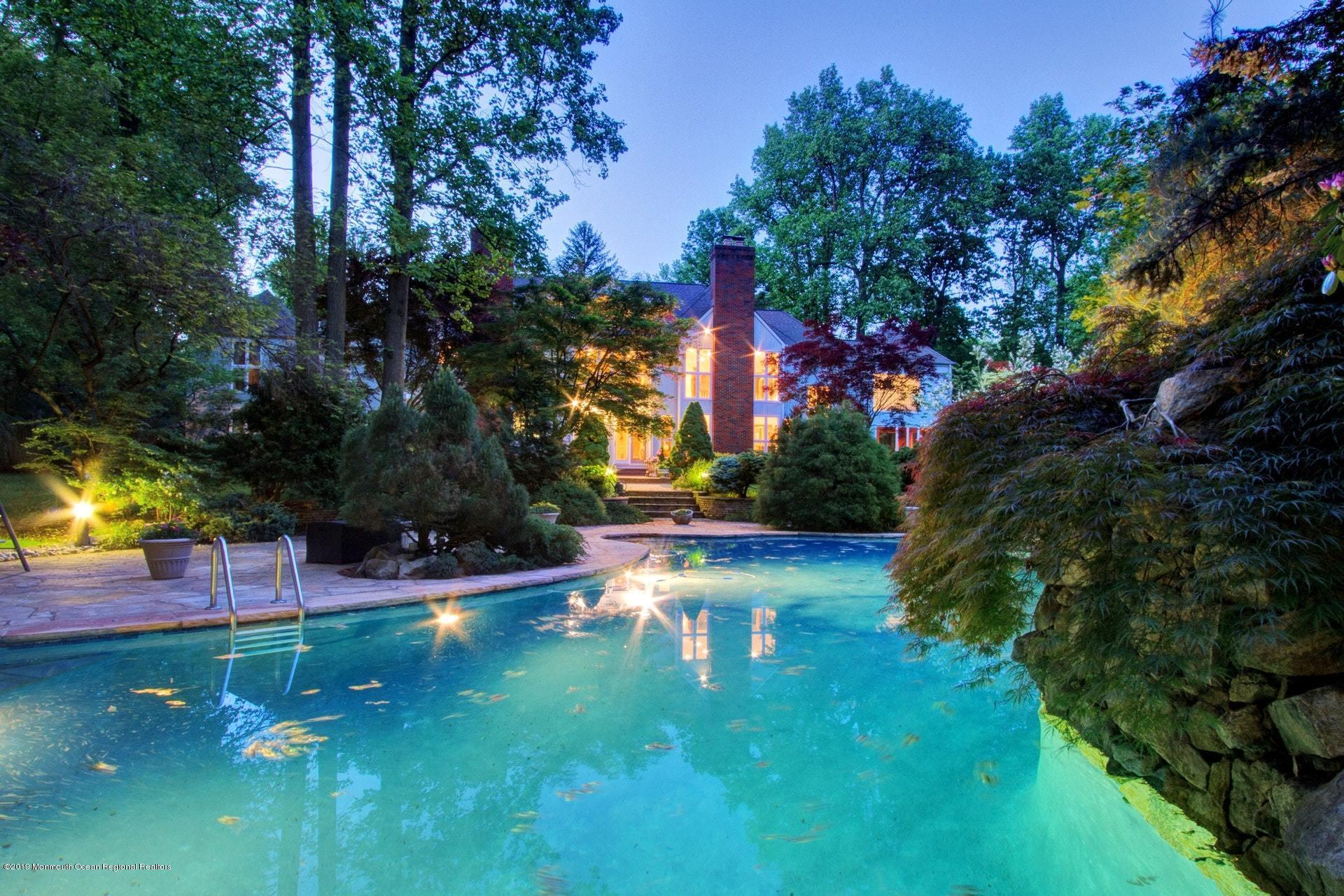 4 Harding Lane Rumson, NJ 07760 - Photo 3 of 32 Pool