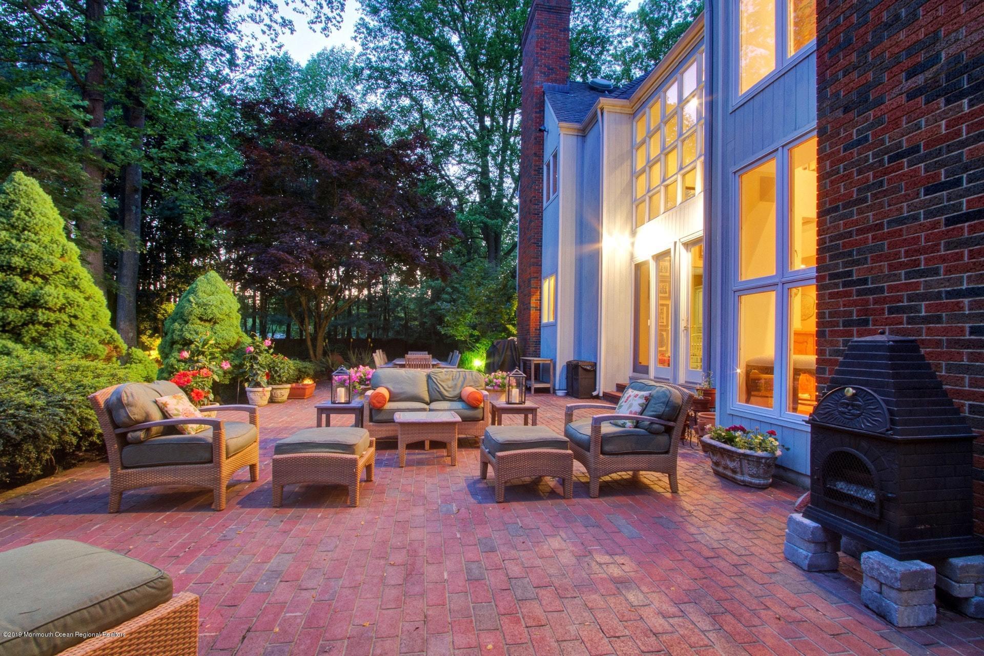 4 Harding Lane Rumson, NJ 07760 - Photo 26 of 32 Patio