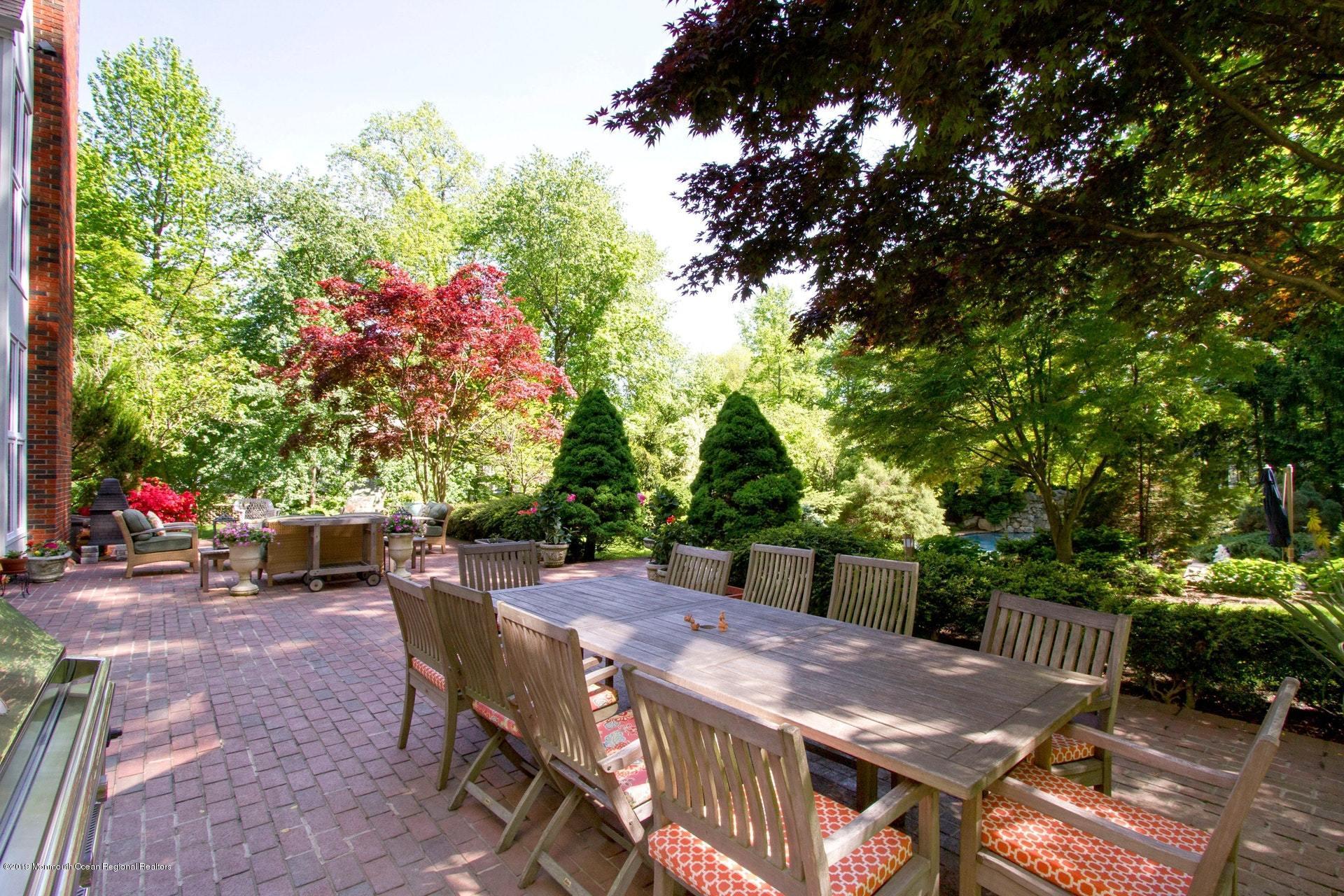 4 Harding Lane Rumson, NJ 07760 - Photo 27 of 32 Patio