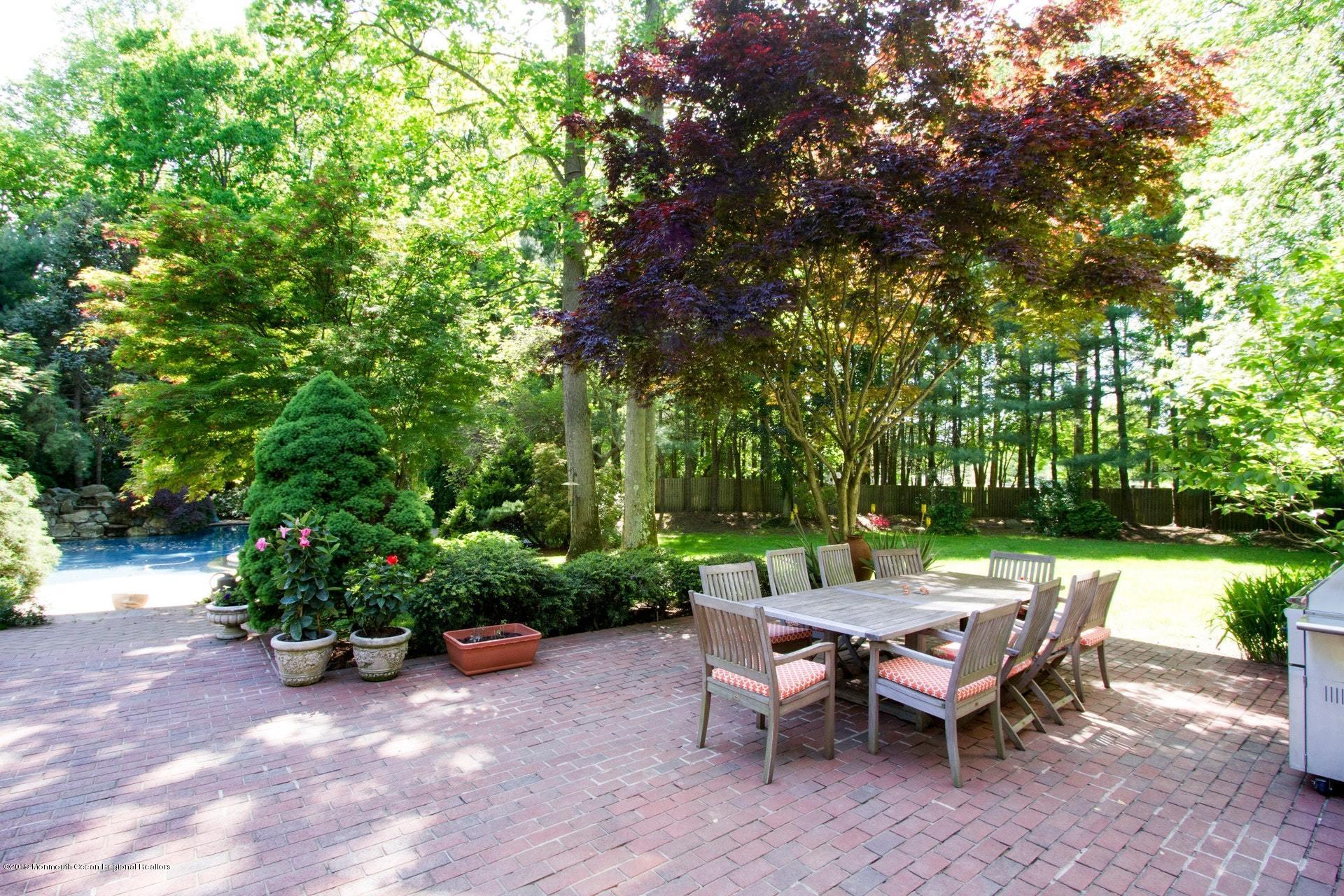 4 Harding Lane Rumson, NJ 07760 - Photo 28 of 32 Patio