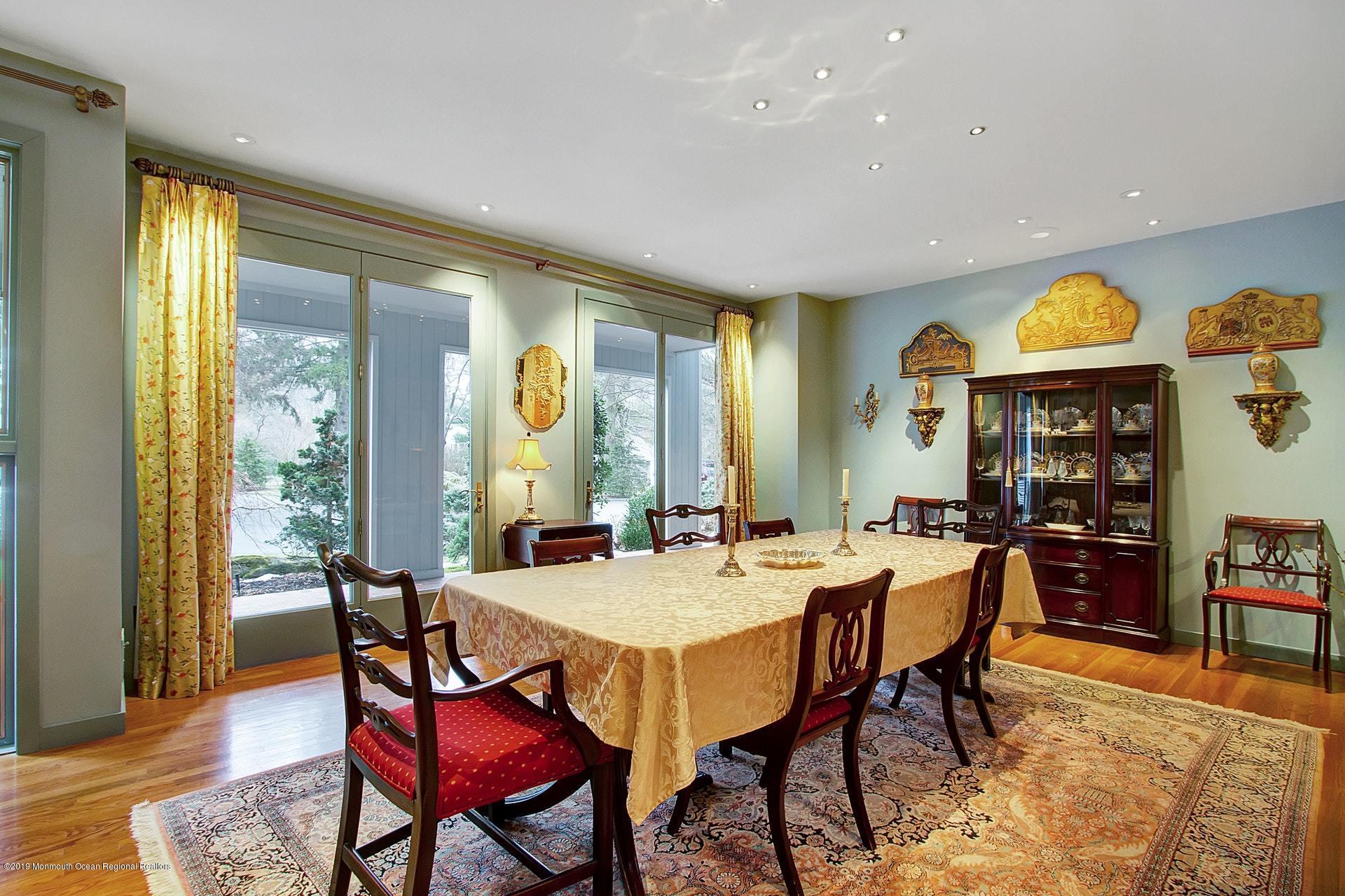 4 Harding Lane Rumson, NJ 07760 - Photo 10 of 32 Dining Room