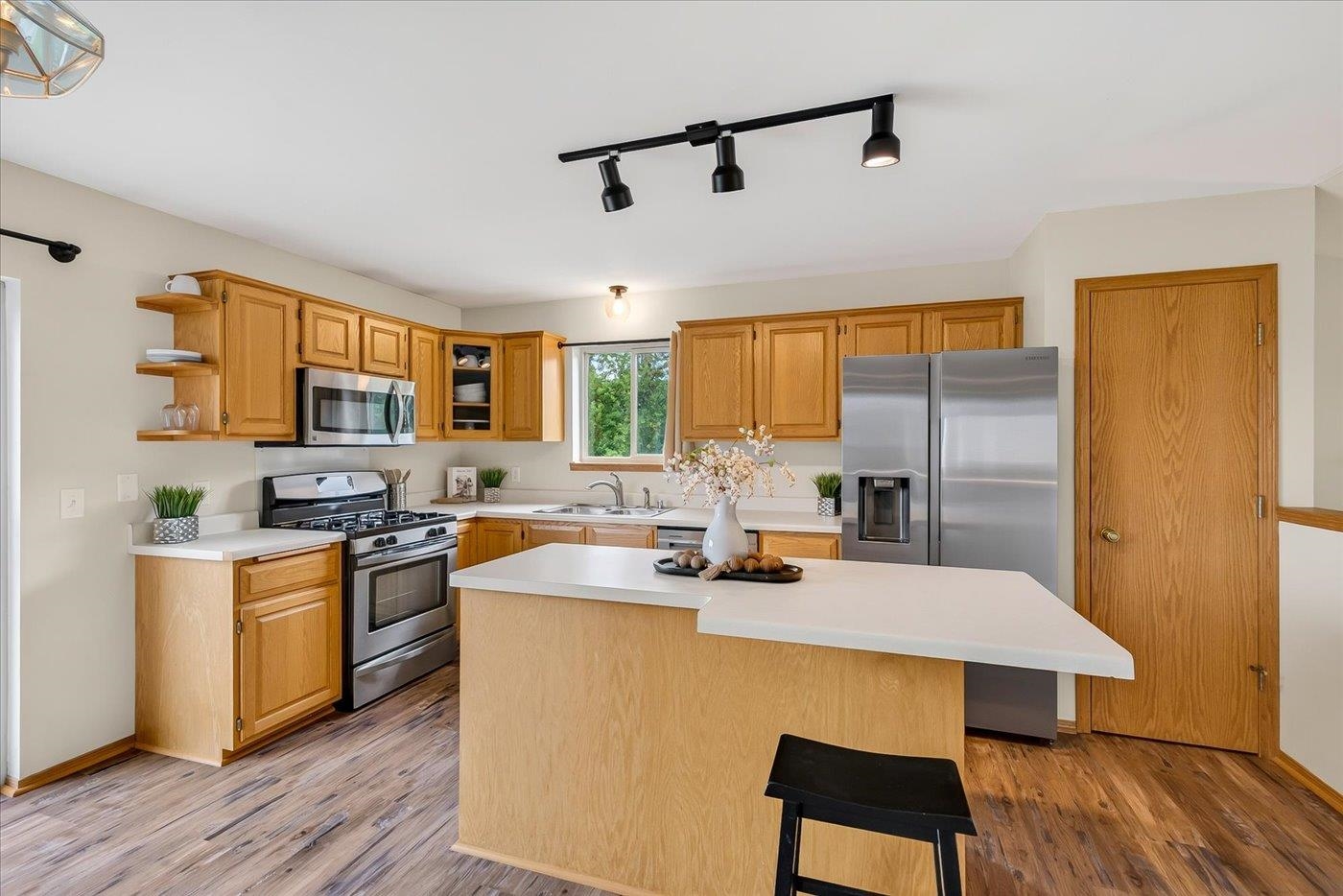 912 Vista Ridge Drive Mount Horeb, WI 53572 - Photo 23 of 54