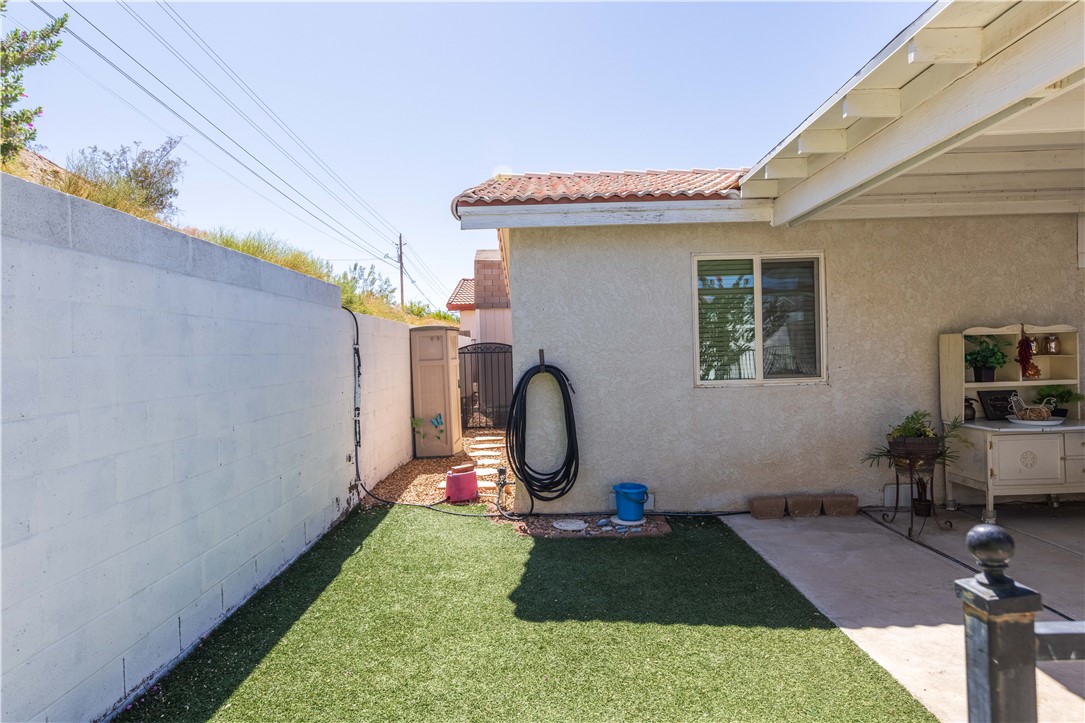 2430 South Ridge Avenue Bullhead City, AZ 86429 - Photo 35 of 57