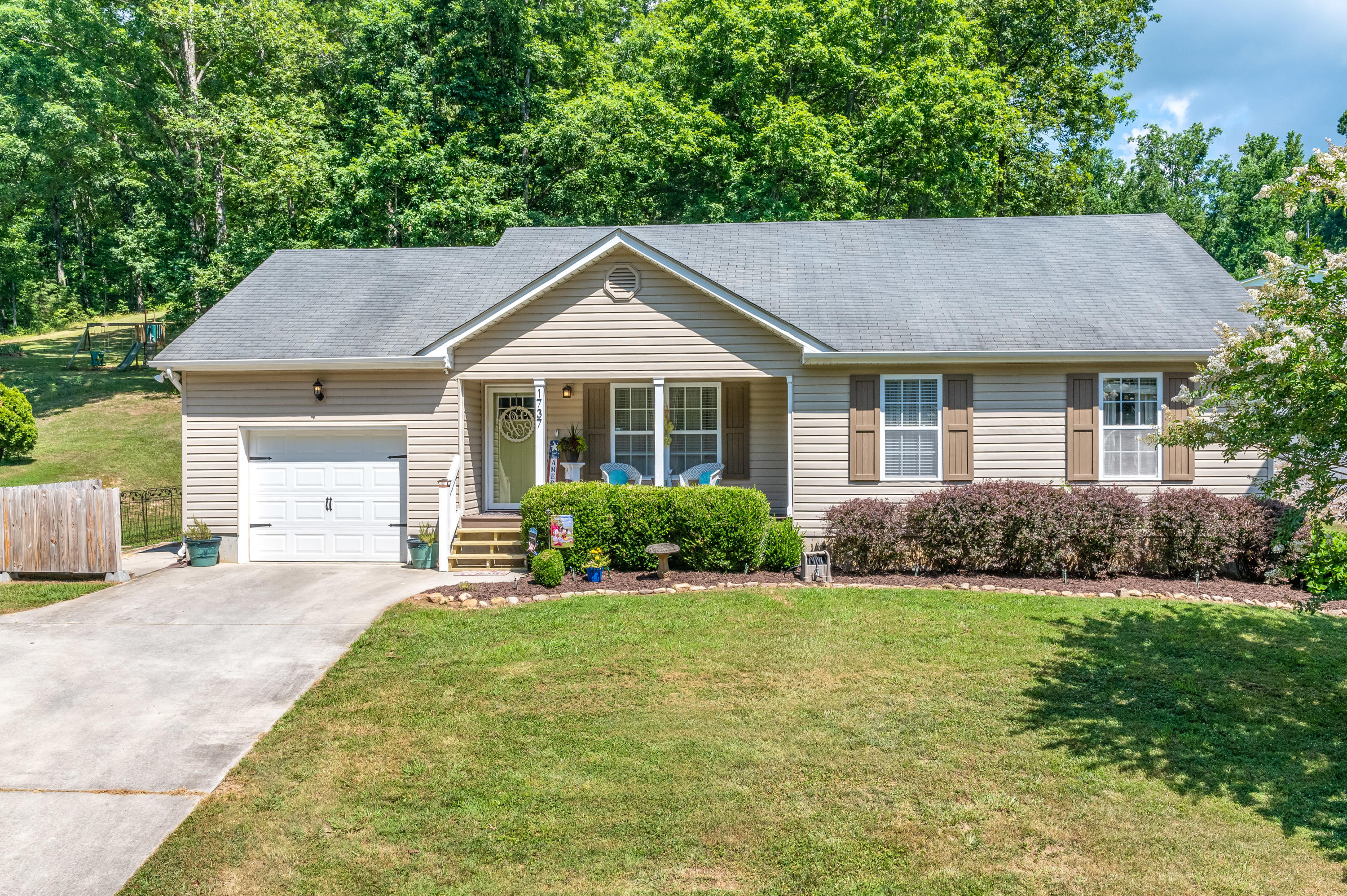 1737 Yaphank Road Soddy Daisy, TN 37379 - Photo 22 of 22 1737_Yaphank_Rd_0003