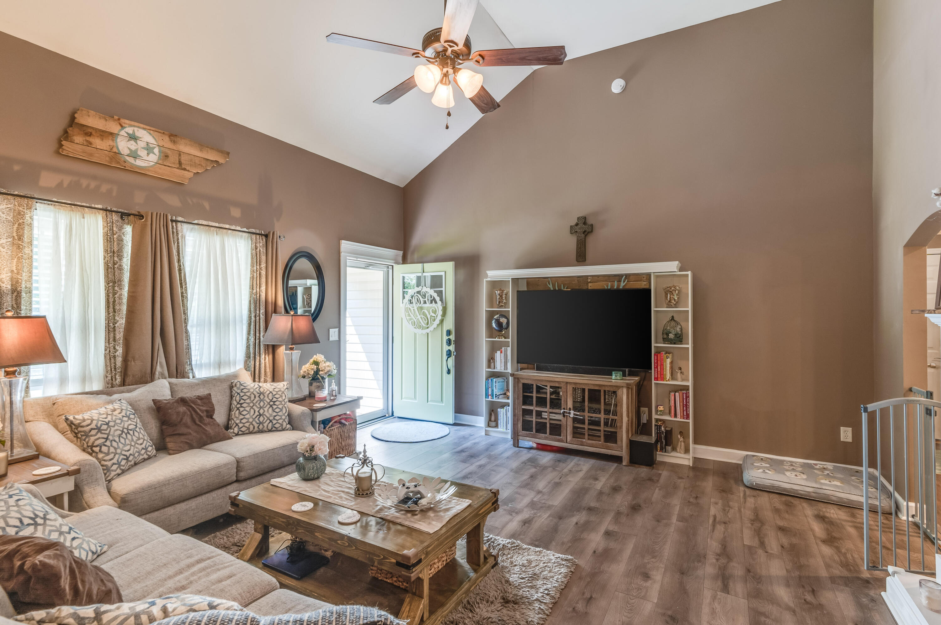 1737 Yaphank Road Soddy Daisy, TN 37379 - Photo 4 of 22 1737_Yaphank_Rd_0016