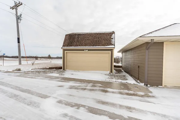 $675,000 | 20733 East Dane Prairie Road, Fergus Falls, MN 56537