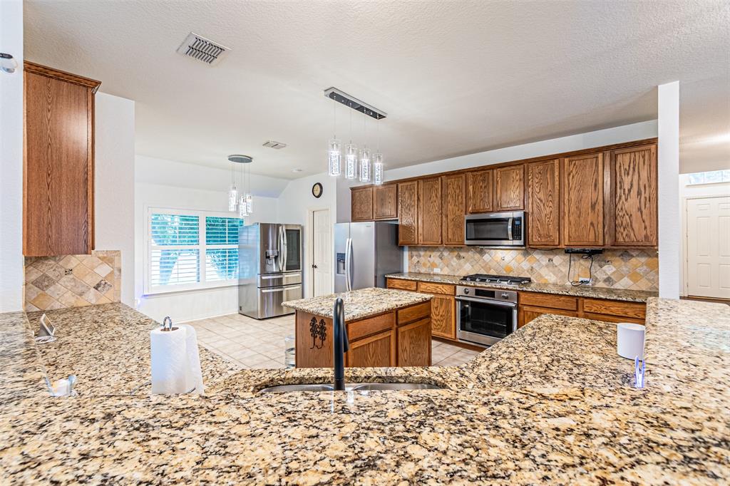 170 Bryan Street Prosper, TX 75078 - Photo 9 of 37