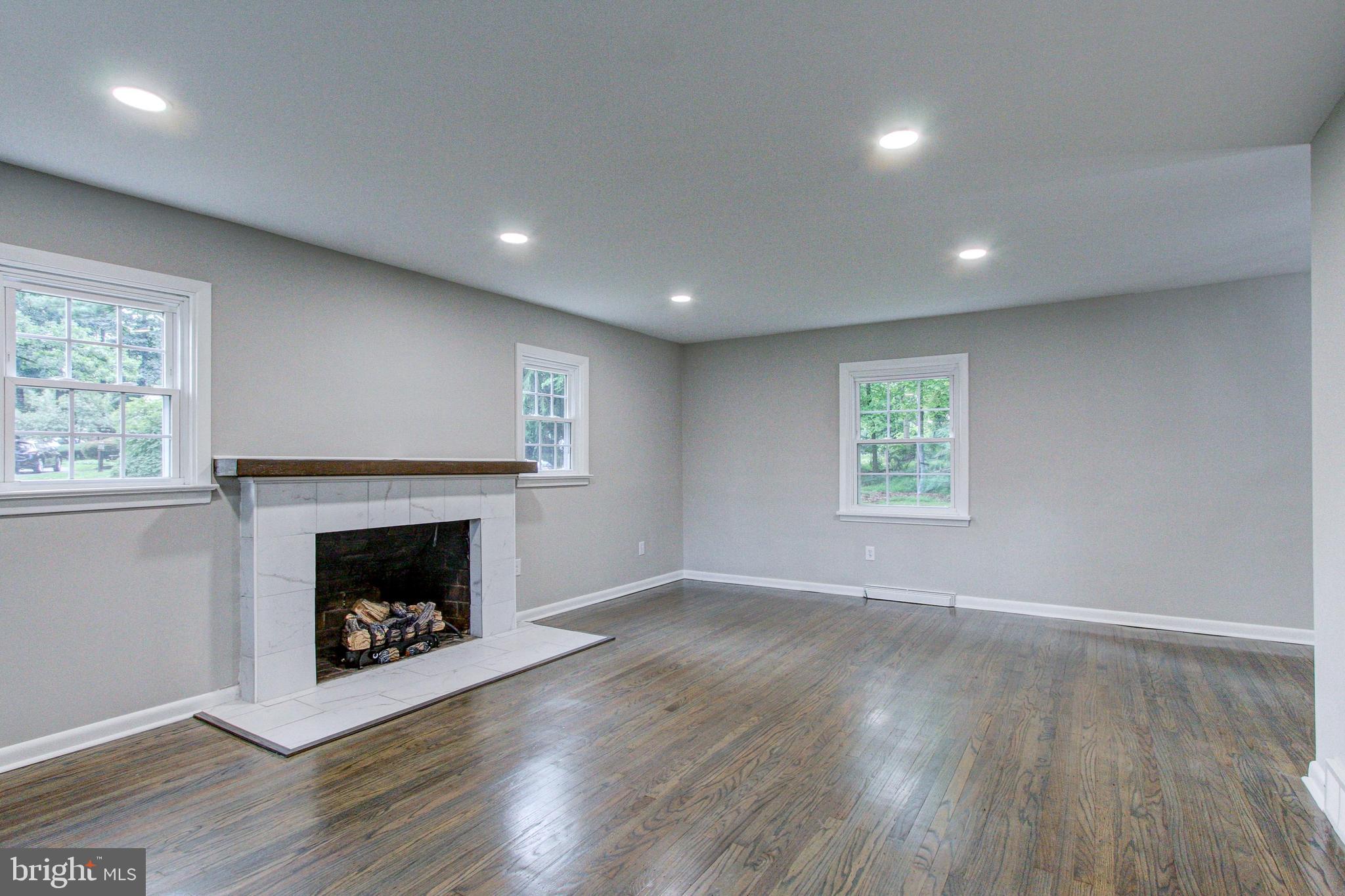 306 Cowpath Road Lansdale, PA 19446 - Photo 12 of 71 living room