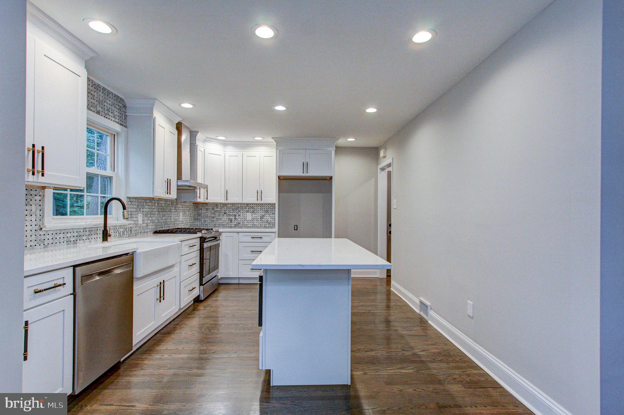 306 Cowpath Road Lansdale, PA 19446 - Photo 18 of 71 bar seating