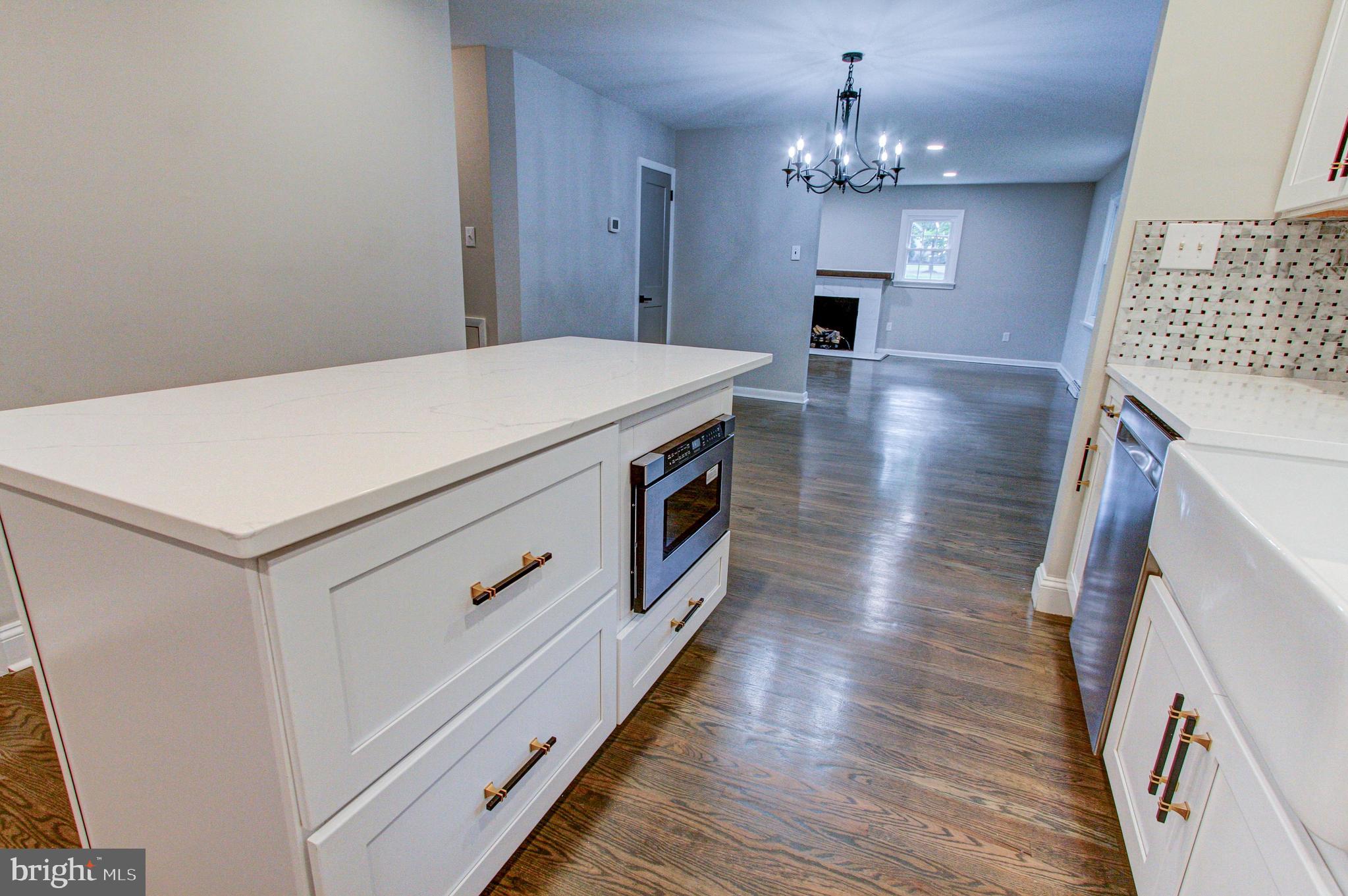 306 Cowpath Road Lansdale, PA 19446 - Photo 22 of 71 deep drawer cabinets