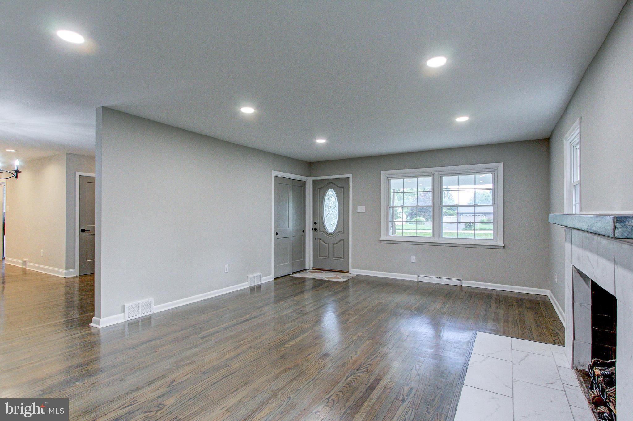 306 Cowpath Road Lansdale, PA 19446 - Photo 9 of 71 view of living room