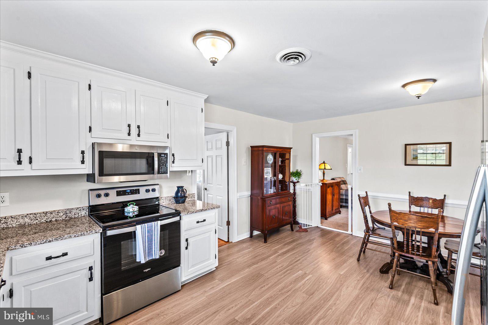 16211 Parrish Farm Road Montpelier, VA 23192 - Photo 14 of 52 Charming kitchen with modern touches.