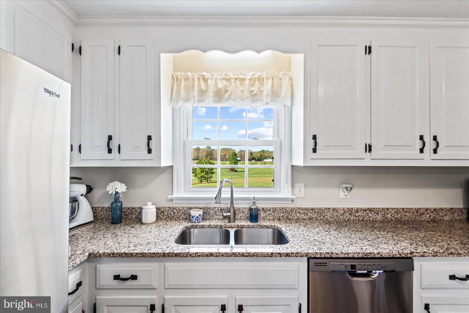 16211 Parrish Farm Road Montpelier, VA 23192 - Photo 15 of 52 Bright kitchen with views.