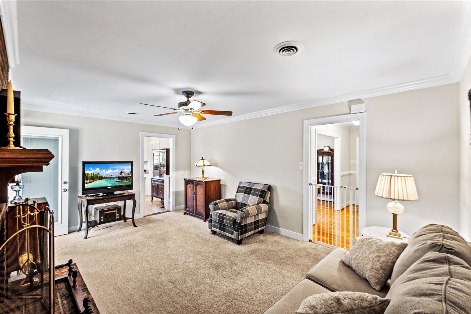 16211 Parrish Farm Road Montpelier, VA 23192 - Photo 18 of 52 Family room