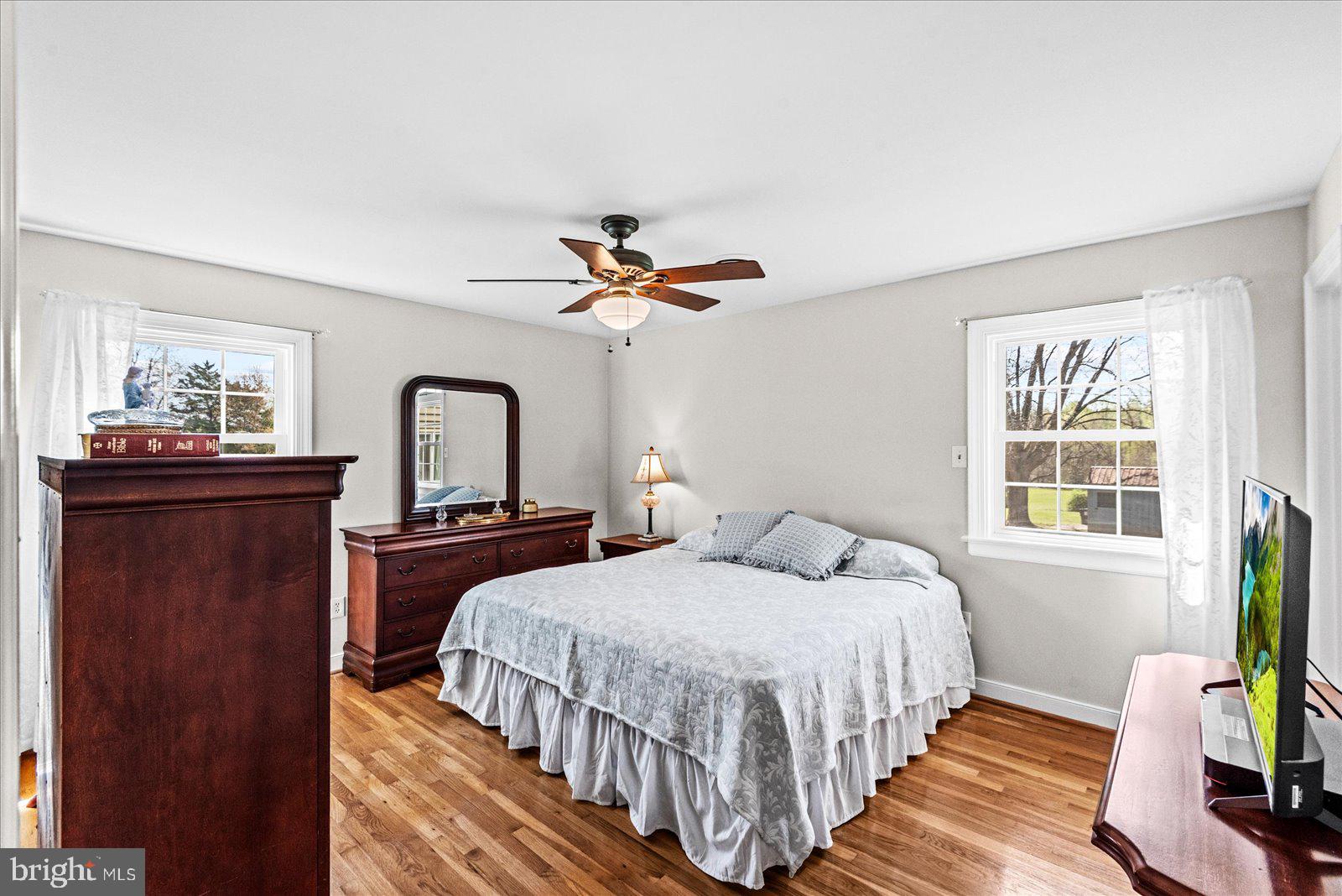 16211 Parrish Farm Road Montpelier, VA 23192 - Photo 23 of 52 Primary bedroom