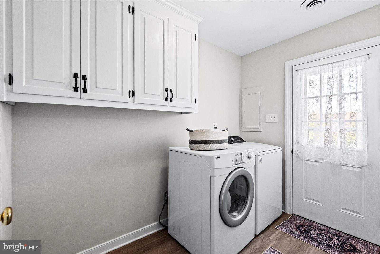 16211 Parrish Farm Road Montpelier, VA 23192 - Photo 32 of 52 Bright and functional laundry space.