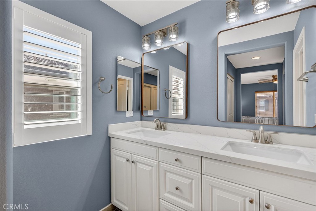 28421 Santa Rosa Lane Saugus, CA 91350 - Photo 19 of 22