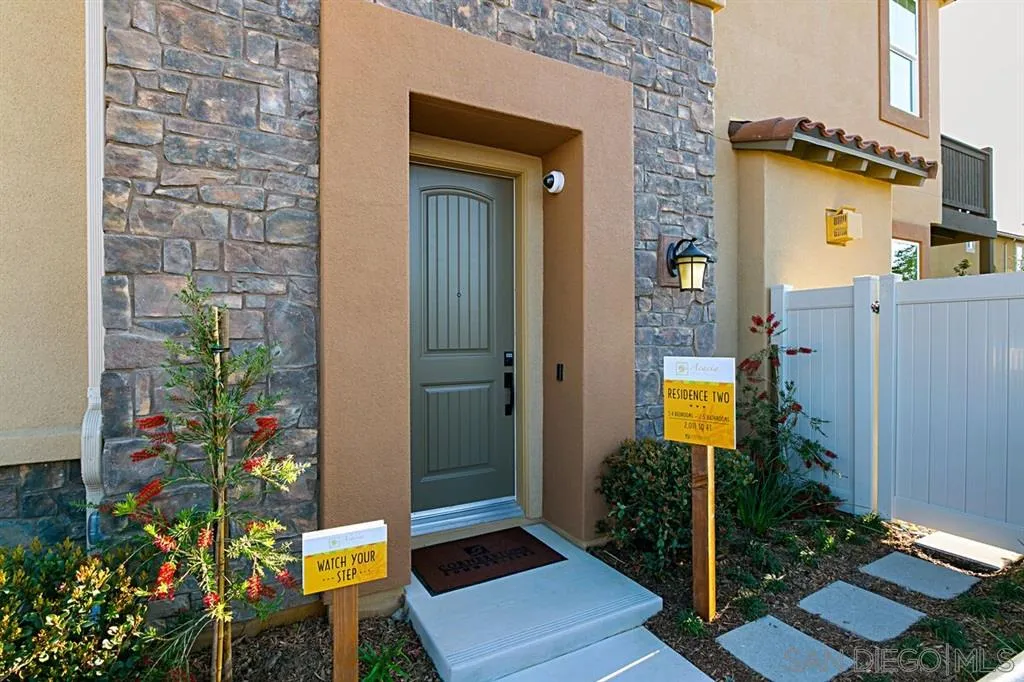 3310 Telaga Road Carlsbad, CA 92010 - Photo 1 of 25 Gallery Image 1