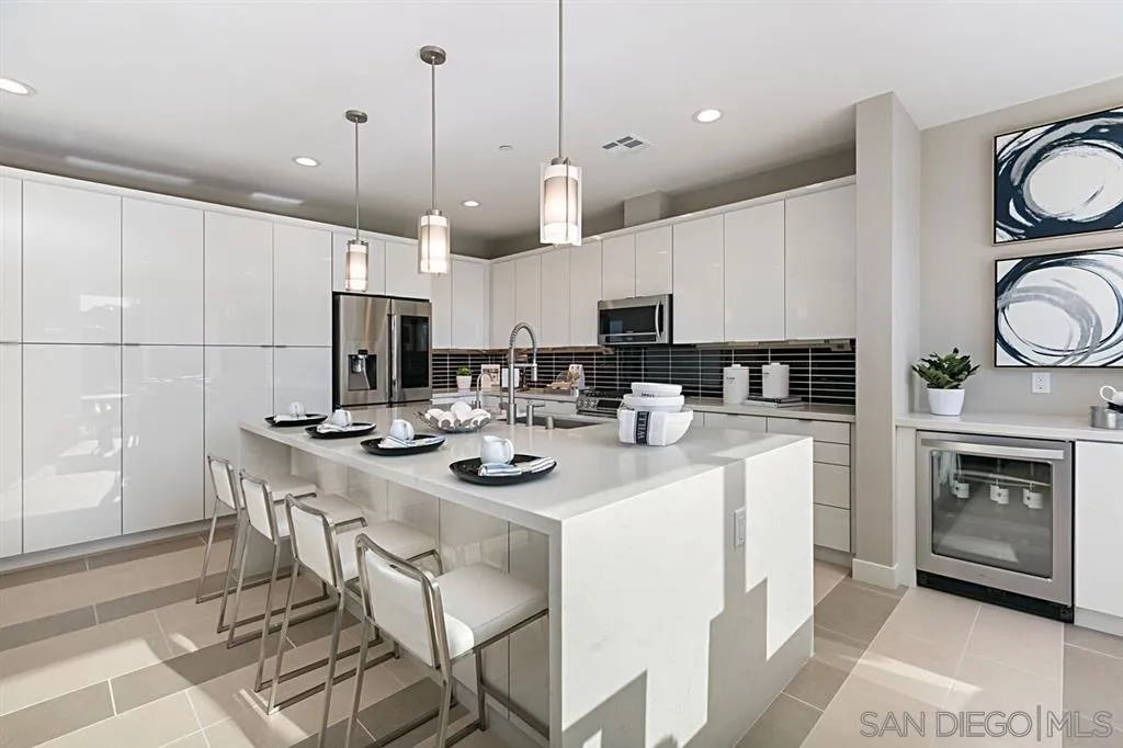 3310 Telaga Road Carlsbad, CA 92010 - Photo 4 of 25 Gallery Image 4