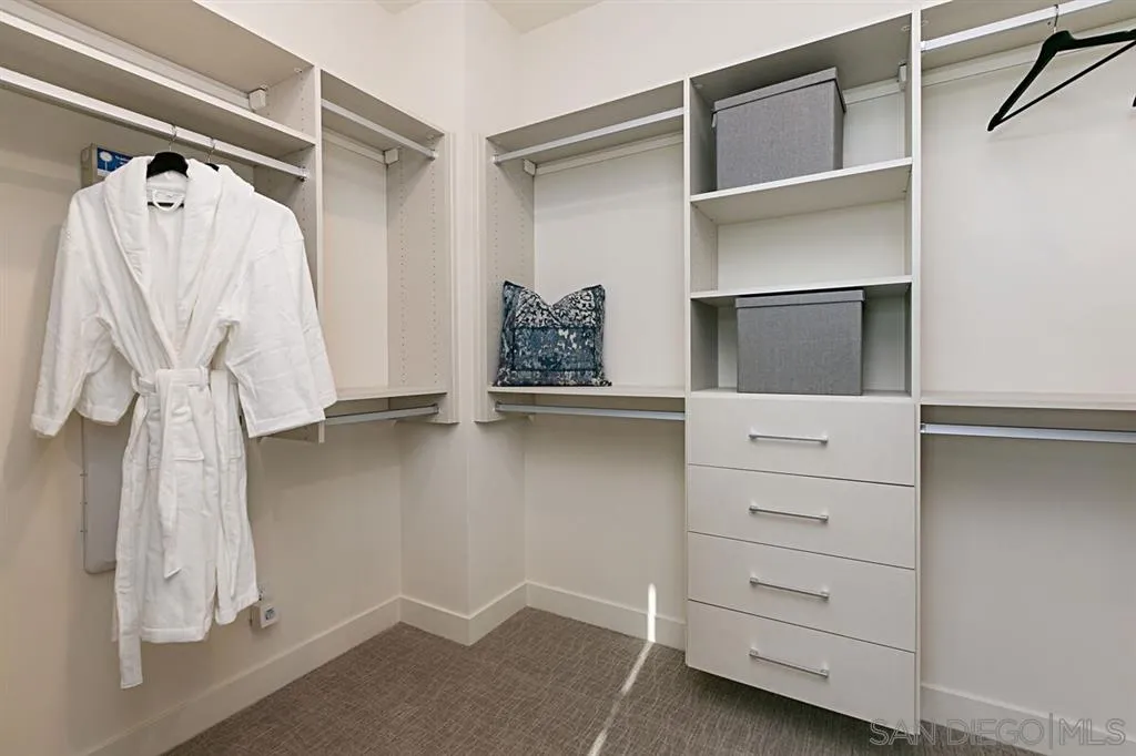 3310 Telaga Road Carlsbad, CA 92010 - Photo 10 of 25 Gallery Image 10