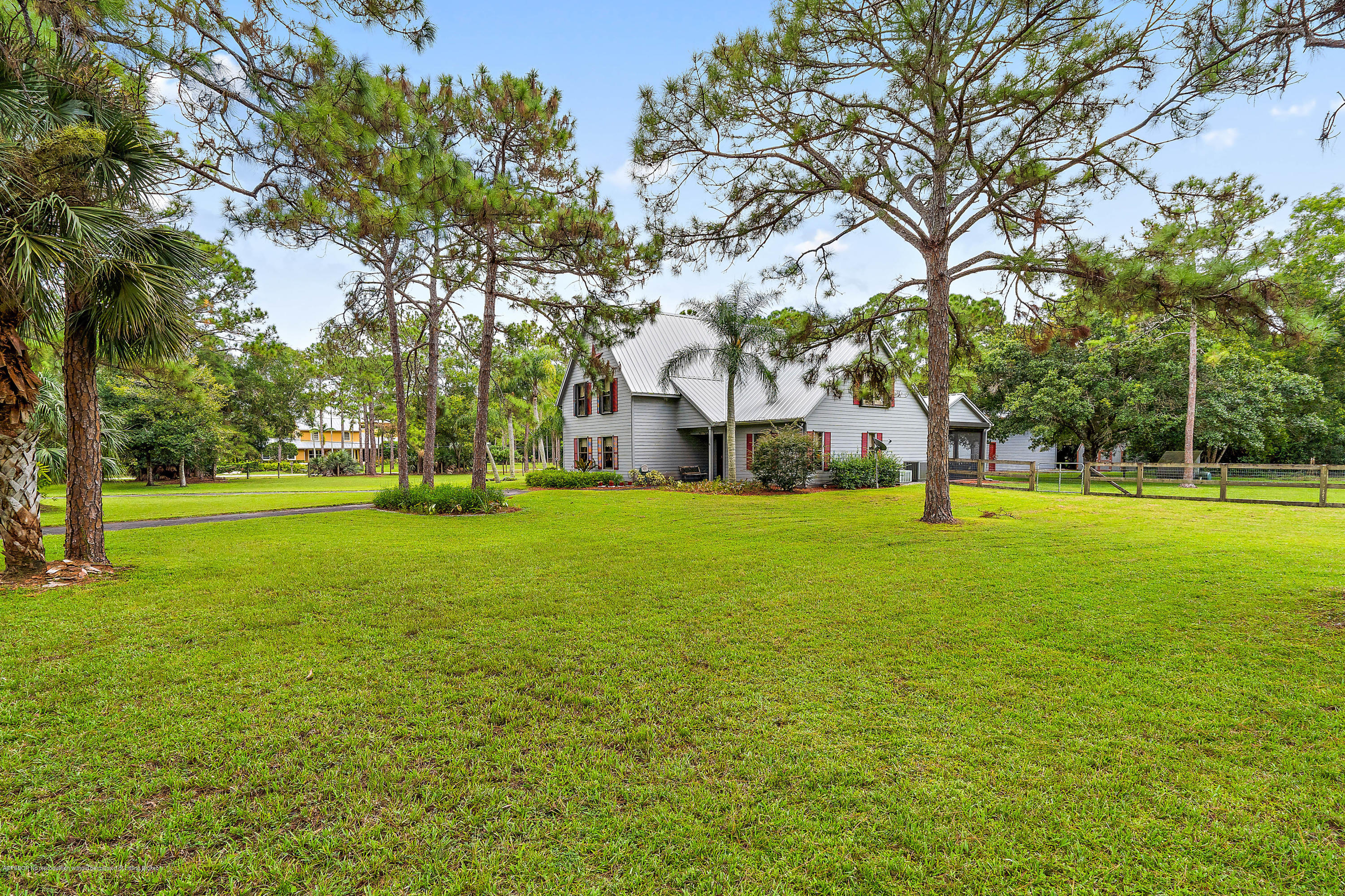 12142 157th Street North Jupiter, FL 33478 - Photo 17 of 49 a view of a volley ball court