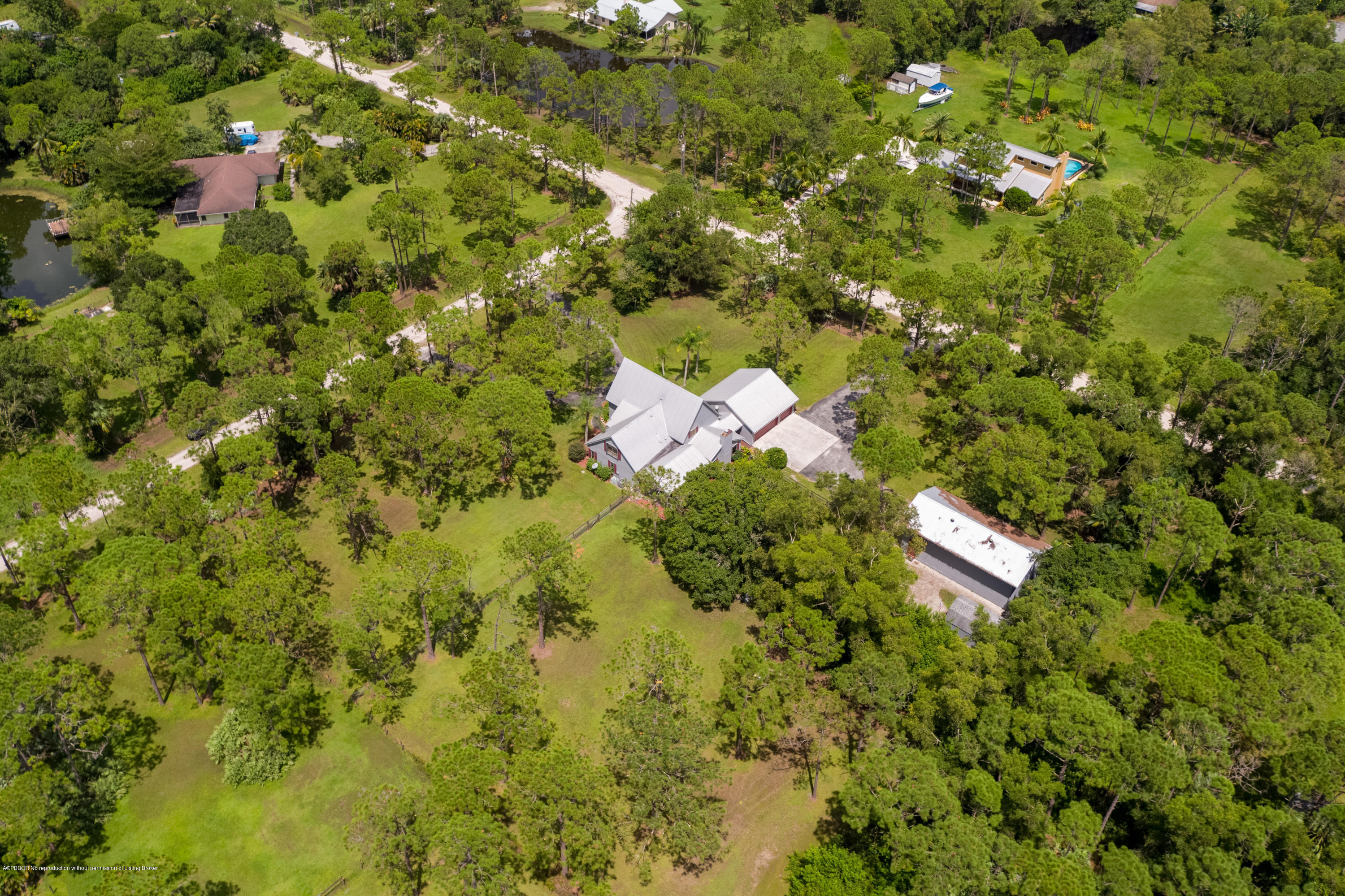 12142 157th Street North Jupiter, FL 33478 - Photo 5 of 49 a close up of a house