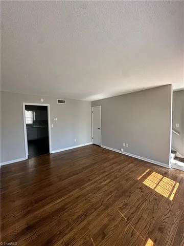 $1,200 | 28 Forsyth Street, Thomasville, NC 27360