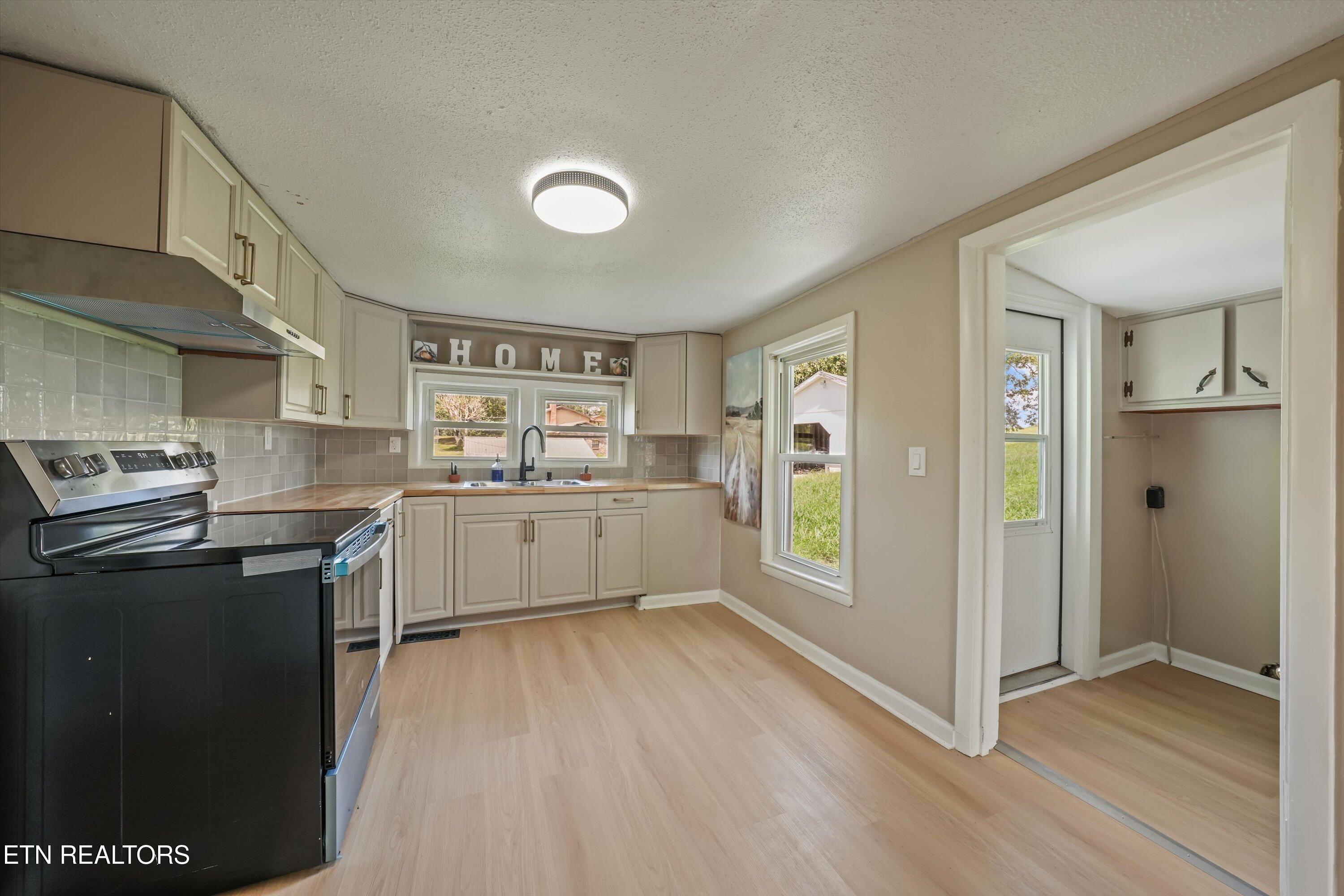121 Green Road Philadelphia, TN 37846 - Photo 8 of 17 13-121 Green Rd 13