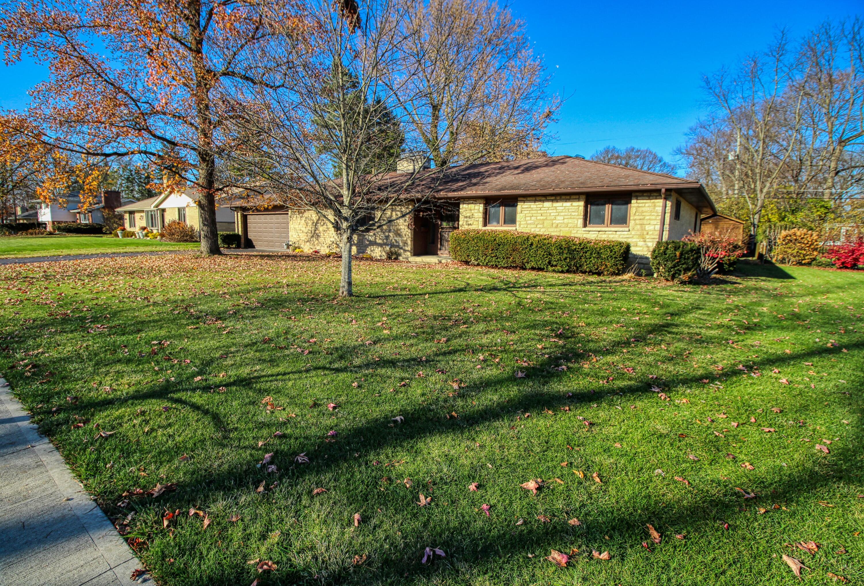2066 Middlesex Road Columbus, OH 43220 - Photo 26 of 26 FrontAngle