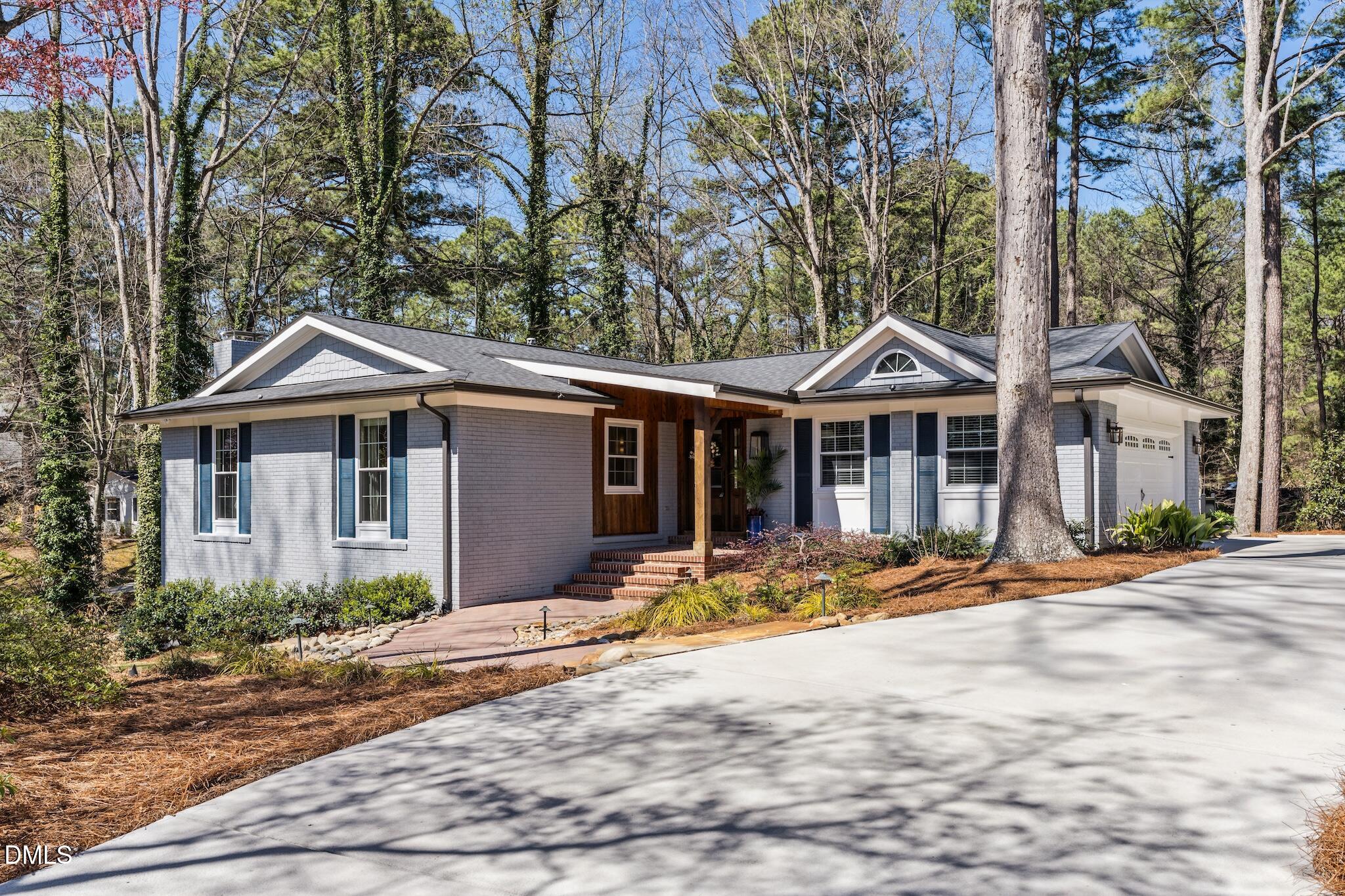1104 Temple Street Raleigh, NC 27609 - Photo 7 of 49 DSC00809