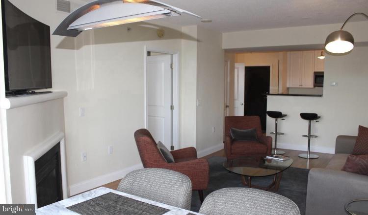 851 North Glebe Road, Unit 902 Arlington, VA 22203 - Photo 9 of 11