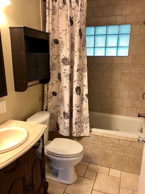1356 Rostraver Road Belle Vernon, PA 15012 - Photo 14 of 25 Bath with Jetted Tub and Shower.