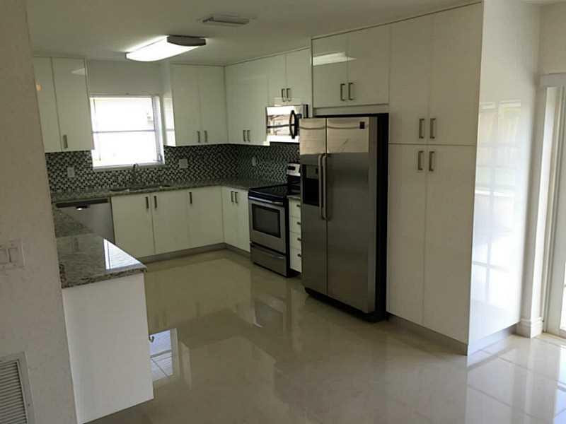 4926 Ataman Street Boca Raton, FL 33428 - Photo 3 of 35 Kitchen