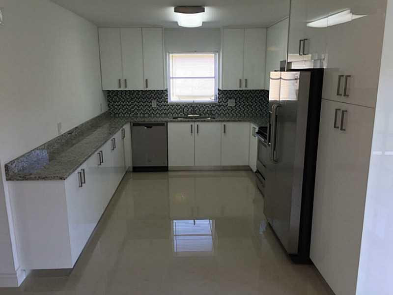 4926 Ataman Street Boca Raton, FL 33428 - Photo 4 of 35 Kitchen