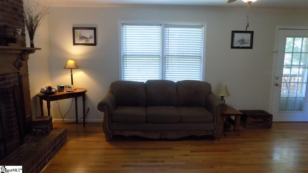 9 Foxtrail Court Simpsonville, SC 29680 - Photo 15 of 36