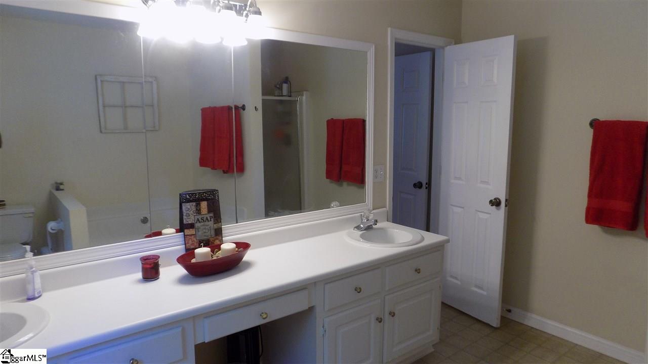 9 Foxtrail Court Simpsonville, SC 29680 - Photo 29 of 36